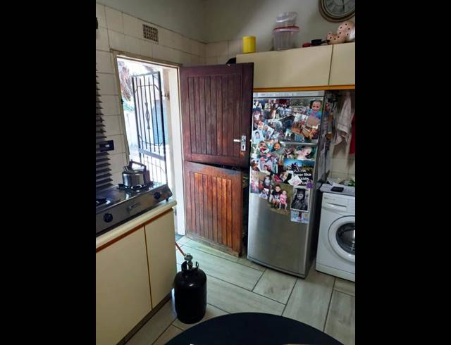 4 BEDROOM FREEHOLD FOR SALE IN VERWOERDPARK